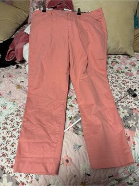 Old Navy Pixie Pants in Coral